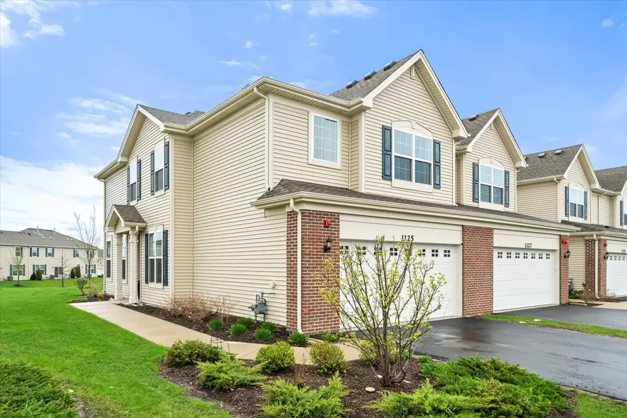 1125 Hawk Hollow Drive, Yorkville, IL 60560 - #2