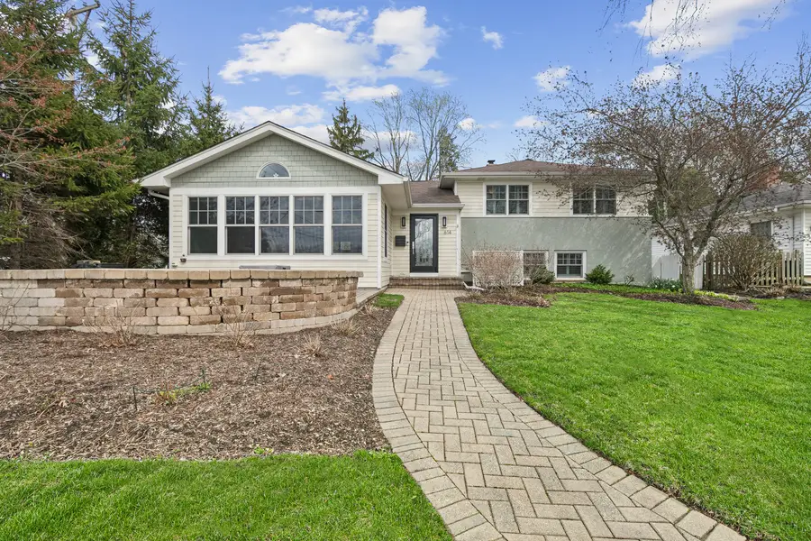 614 West Street, Libertyville, IL 60048 - #2