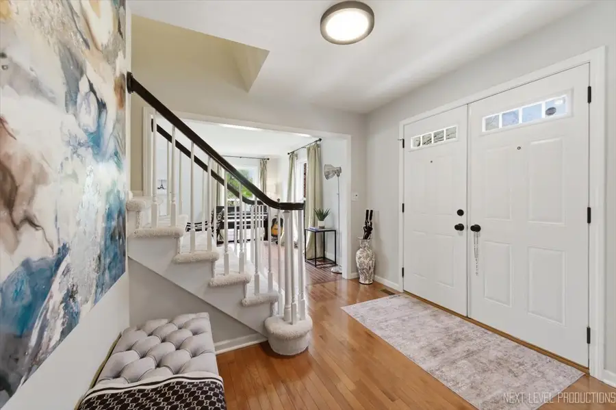 320 Essex Court, Aurora, IL 60504 - #3