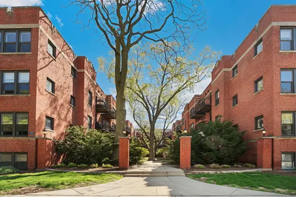 5921 N Paulina Street #2E, Chicago, IL 60660