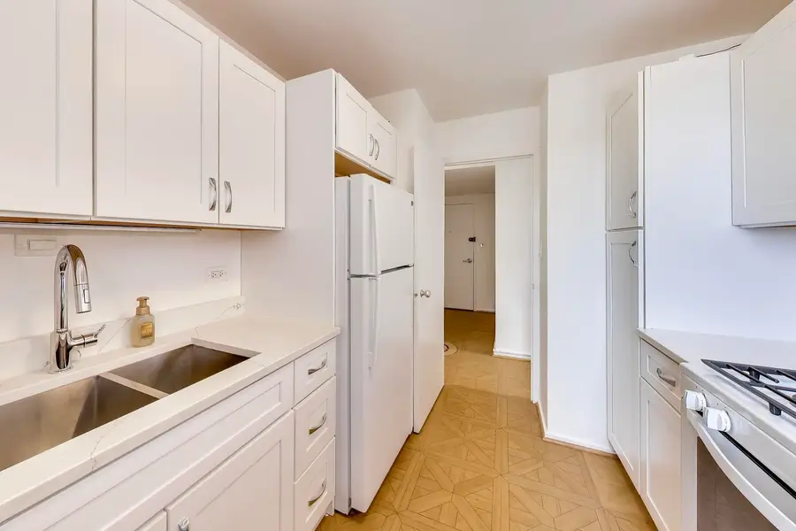 Address Withheld By Seller, Chicago, IL 60613 - #2