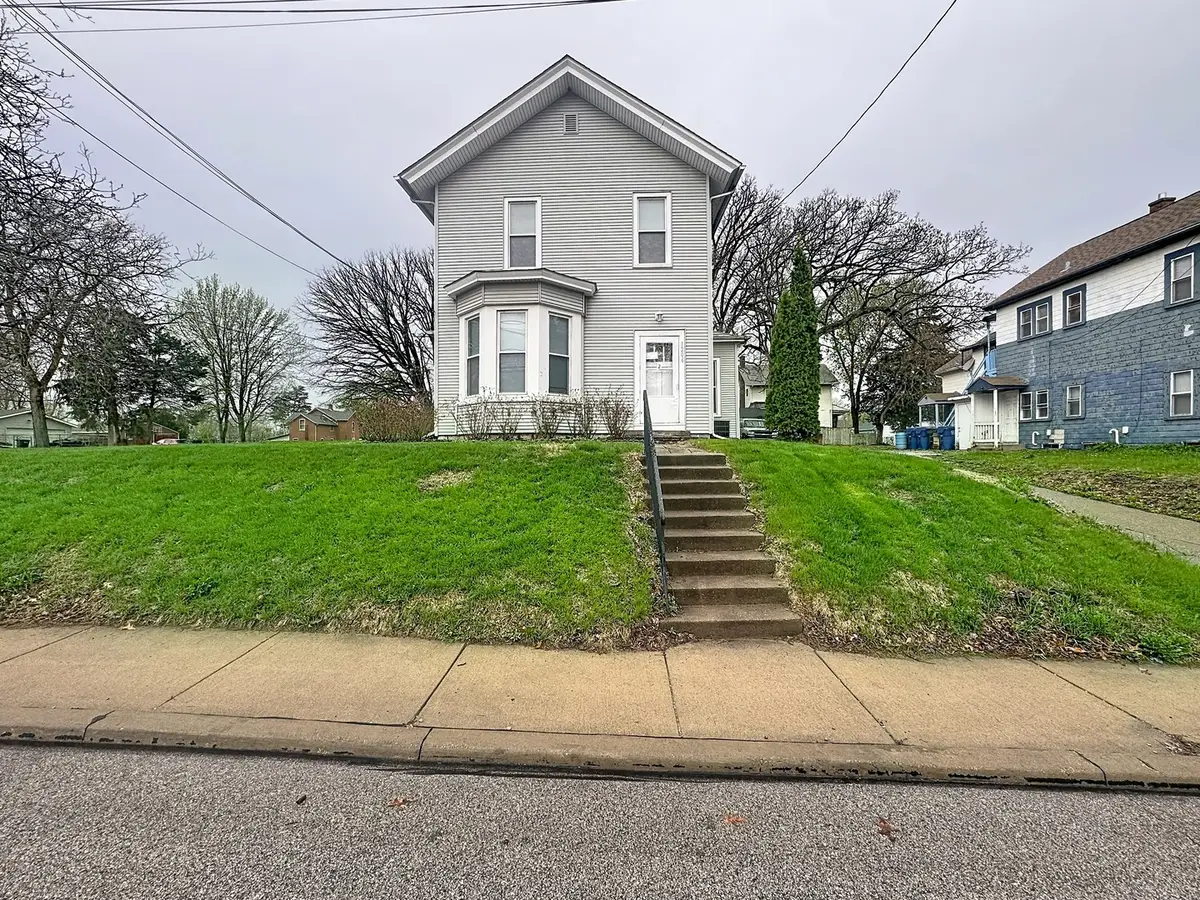 1206 Bridge Avenue, Davenport, IA 52803 - #1