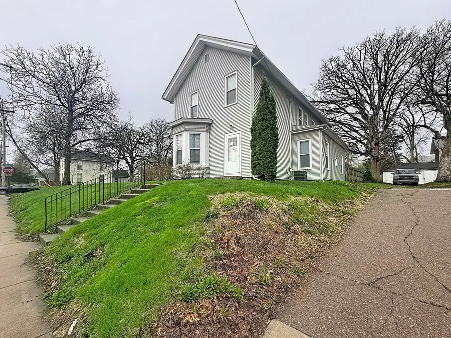 1206 Bridge Avenue, Davenport, IA 52803 - #3