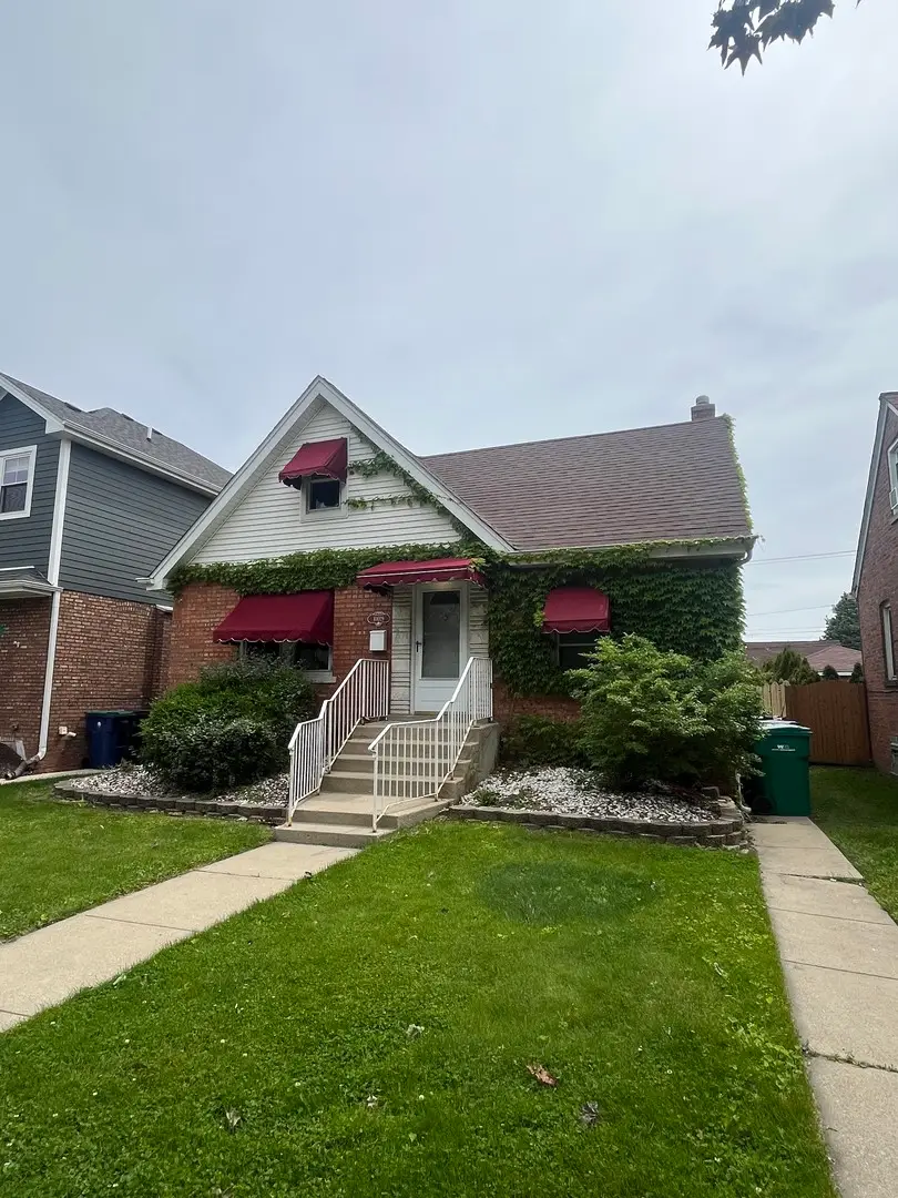 10029 S Trumbull Avenue, Evergreen Park, IL 60805 - #1