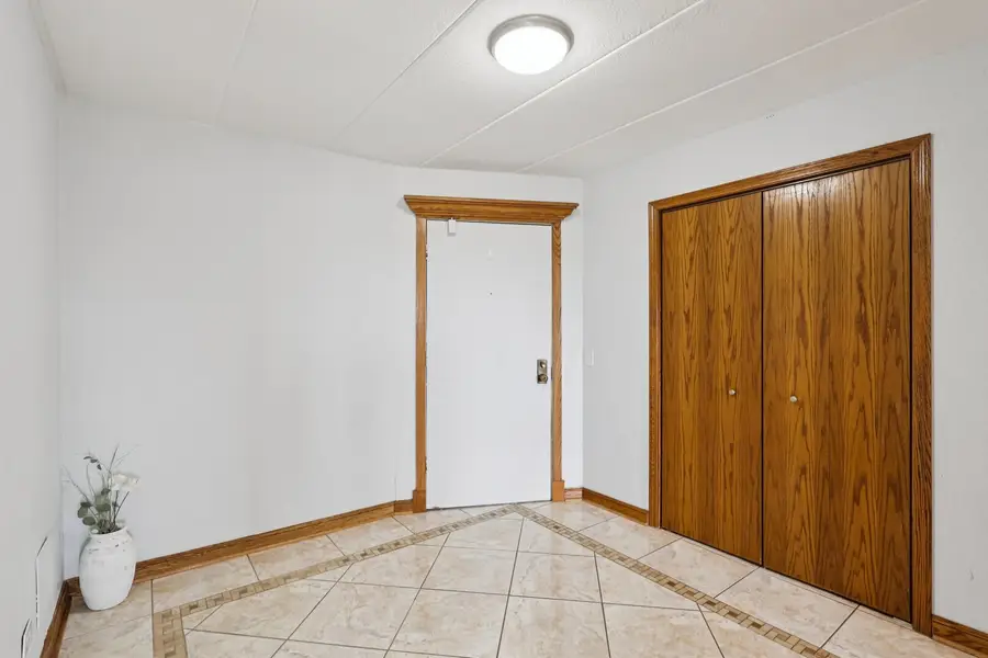 1 Renaissance Place #1022, Palatine, IL 60067 - #3