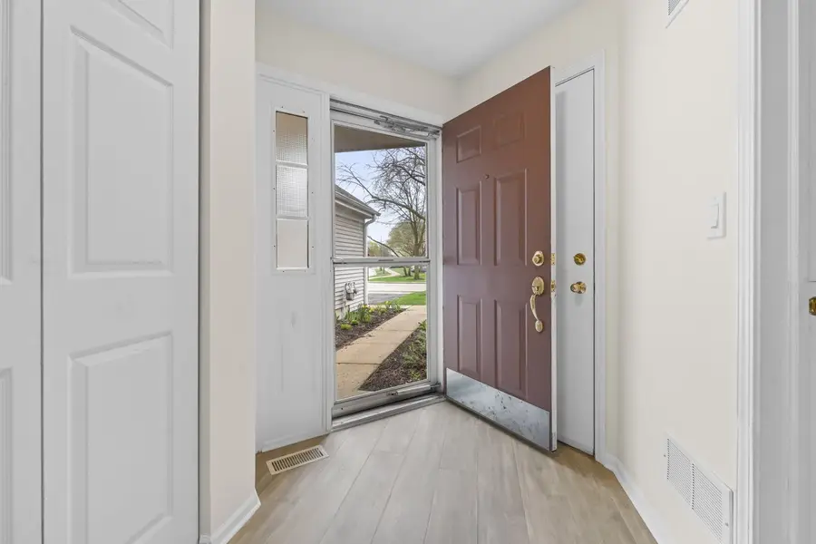 24 Millers Lane, Mount Prospect, IL 60056 - #2