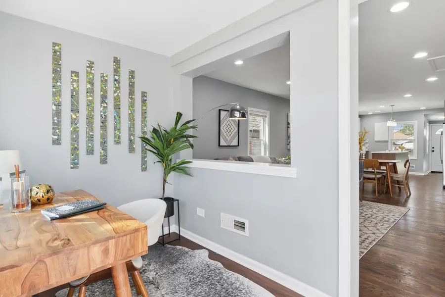 1528 N 39th Avenue, Stone Park, IL 60165 - #2