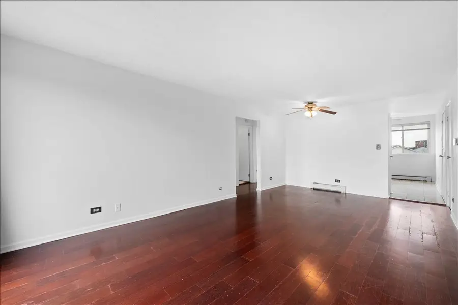 124 Boardwalk Street #2E, Elk Grove Village, IL 60007 - #2