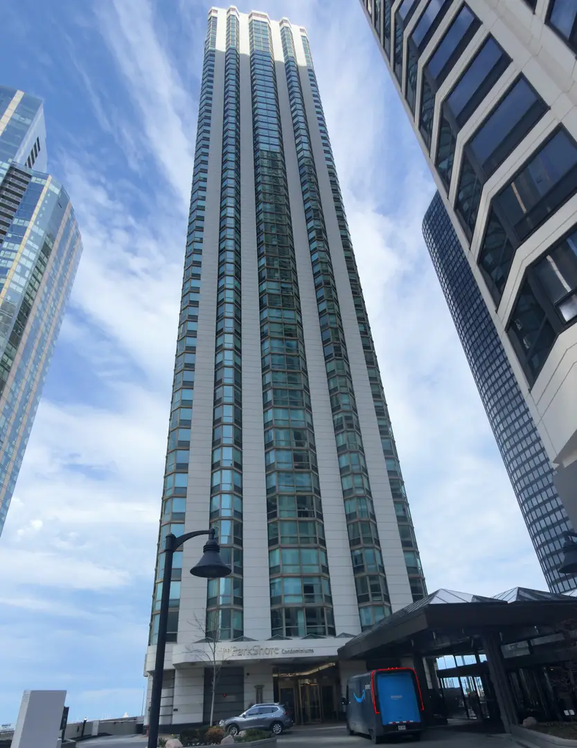 195 N Harbor Drive #3905, Chicago, IL 60601 - #1