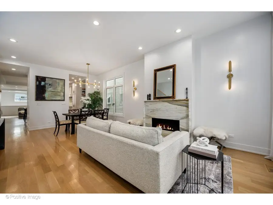 1845 W Wellington Avenue, Chicago, IL 60657 - #2