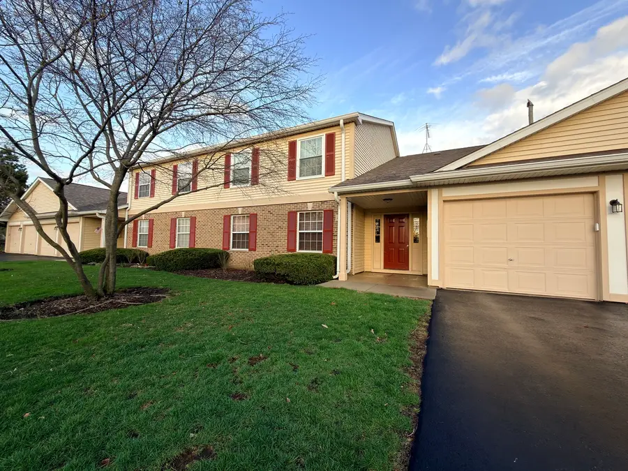 400 Woodview Circle #A, Elgin, IL 60120 - #2