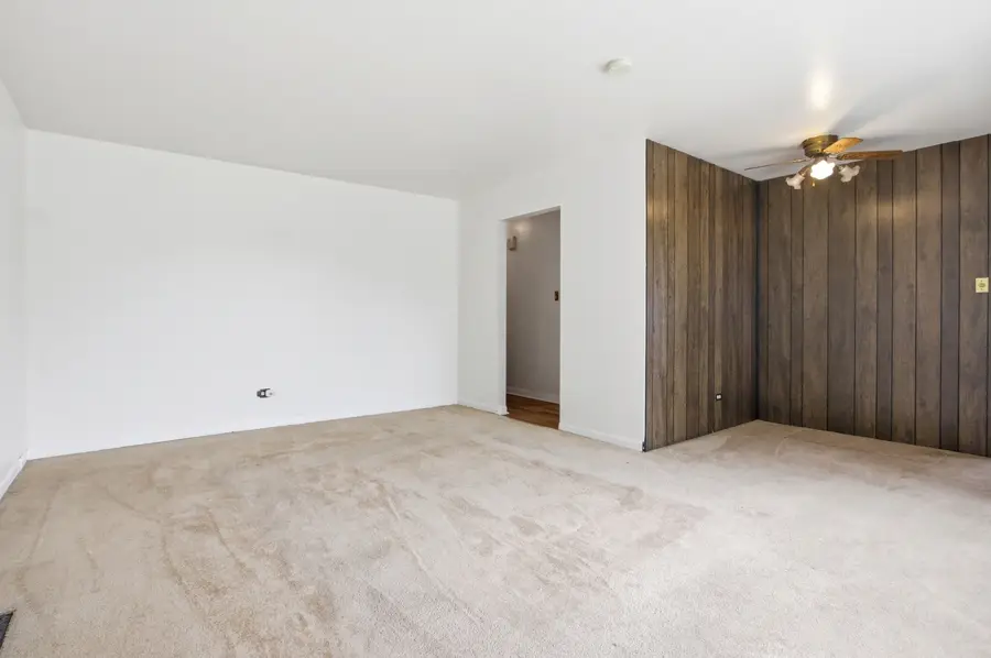 1360 Balmoral Avenue, Calumet City, IL 60409 - #3