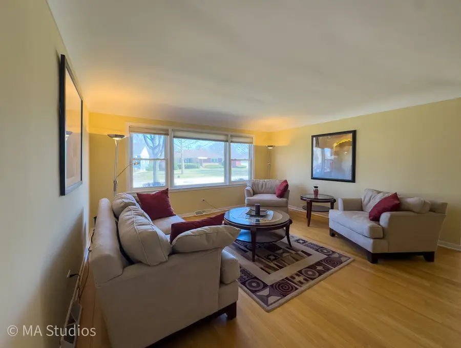 8912 Harms Road, Morton Grove, IL 60053 - #3