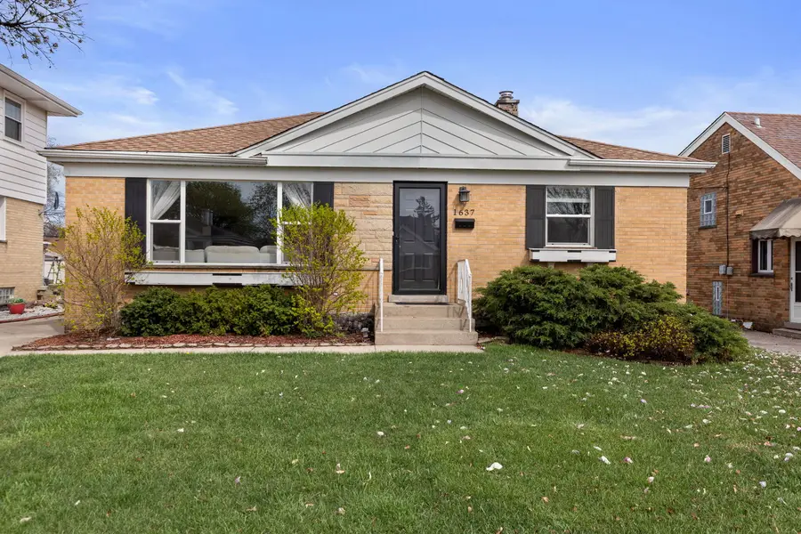 1637 Heidorn Avenue, Westchester, IL 60154 - #2