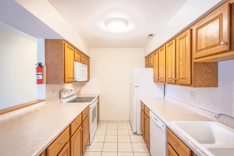 1420 Stonebridge Circle #5N, Wheaton, IL 60189 - #3