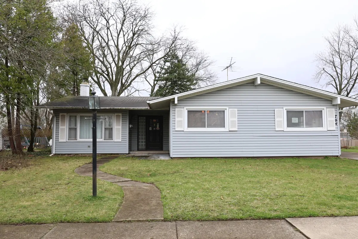 704 Lincolnwood Drive, Streamwood, IL 60107 - #1