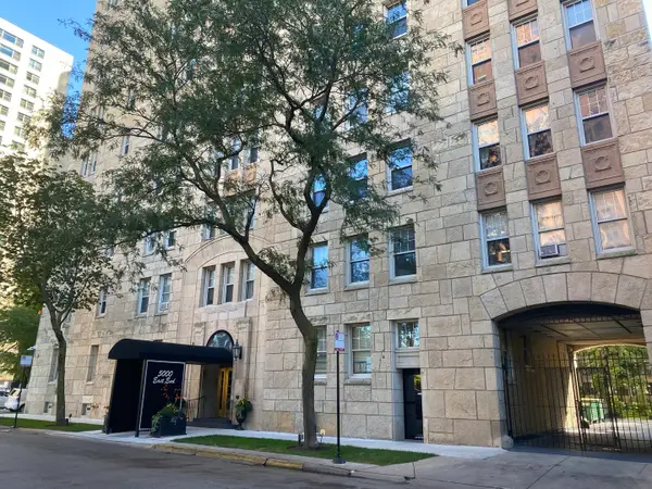 5000 S East End Avenue #4D, Chicago, IL 60615