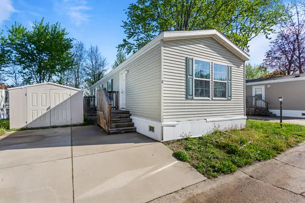 8 Fern Street, Urbana, IL 61802