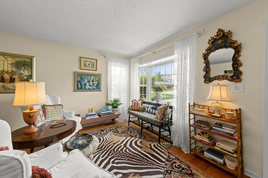 283 Hillside Avenue, Glen Ellyn, IL 60137 - #2