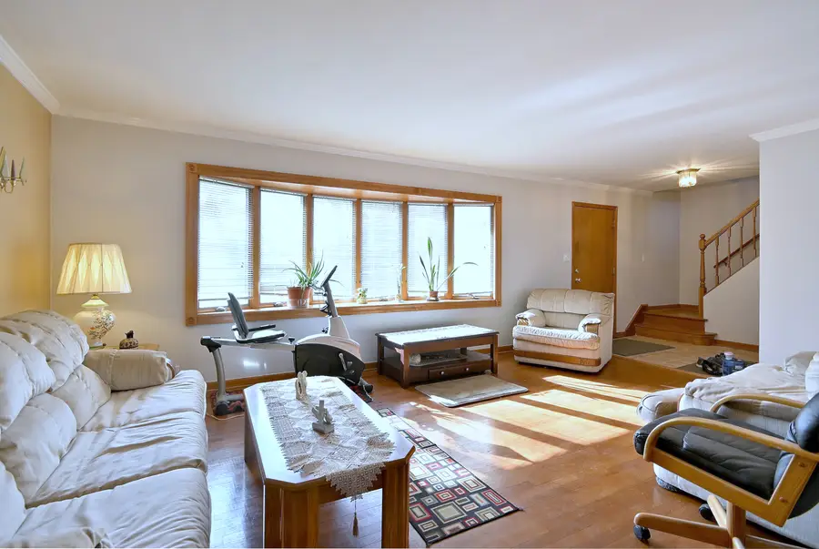 357 N Pioneer Drive, Addison, IL 60101 - #3