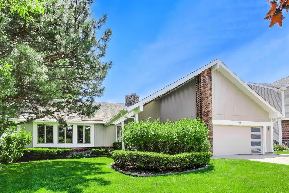 611 W Whiting Lane, Arlington Heights, IL 60004 - #1