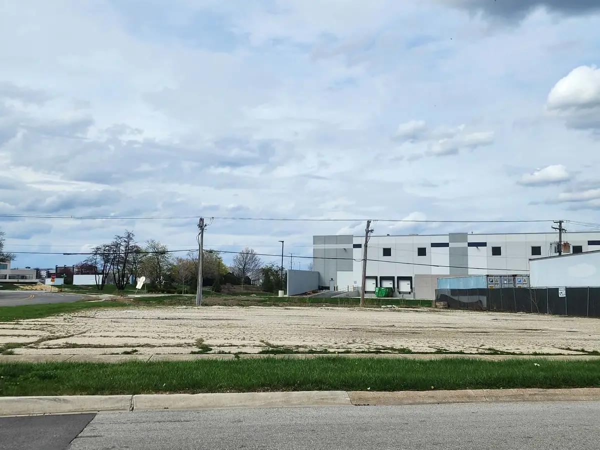 401 King Street, Elk Grove Village, IL 60007 - #1