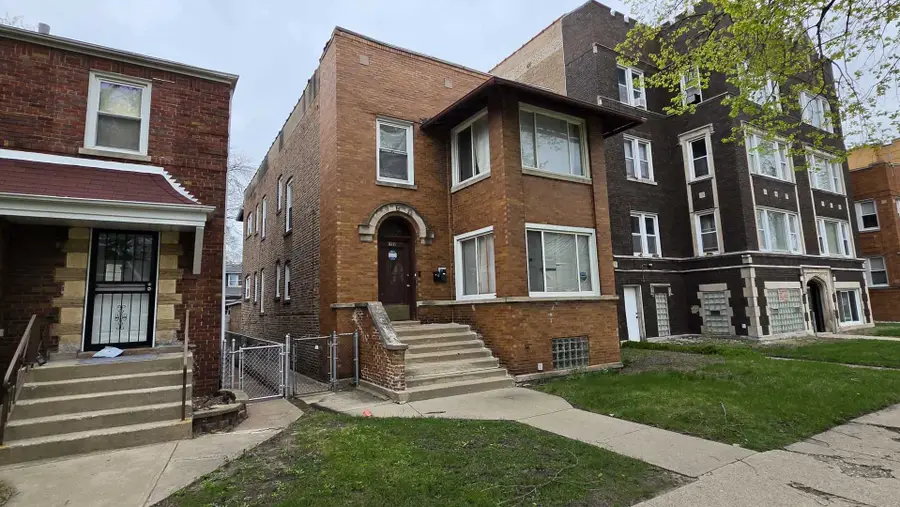 8215 S Eberhart Avenue, Chicago, IL 60619 - #3