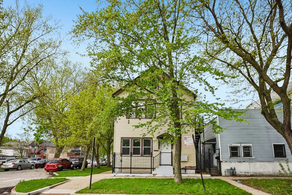 8756 S Exchange Avenue, Chicago, IL 60617 - #1