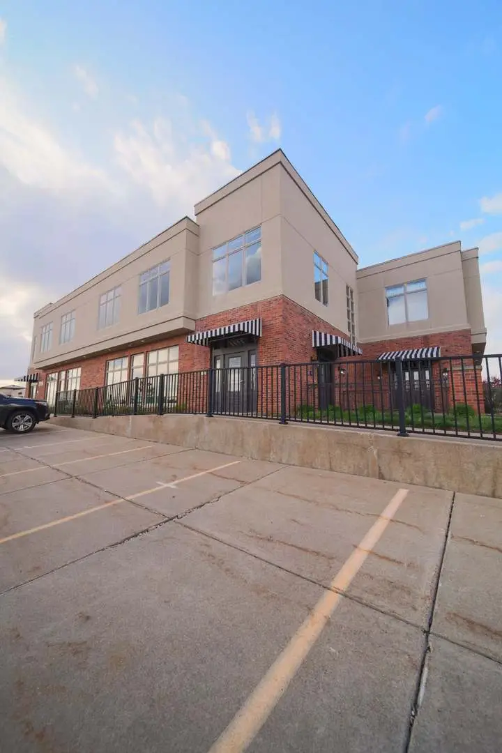 4935 Utica Ridge Road #220, Davenport, IA 52807 - #1
