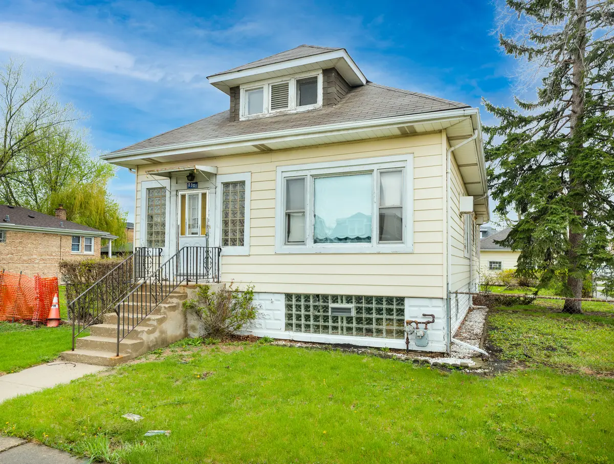 2301 N 74th Court, Elmwood Park, IL 60707 - #1