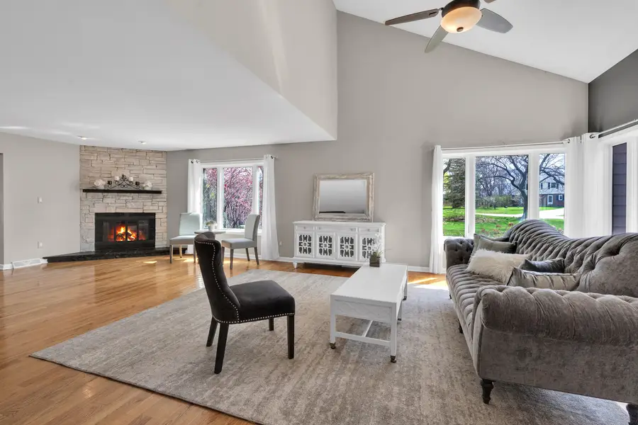 30949 N Leesley Court, Libertyville, IL 60048 - #3