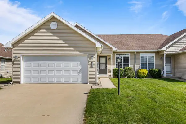 2022 Macon Street, Mahomet, IL 61853