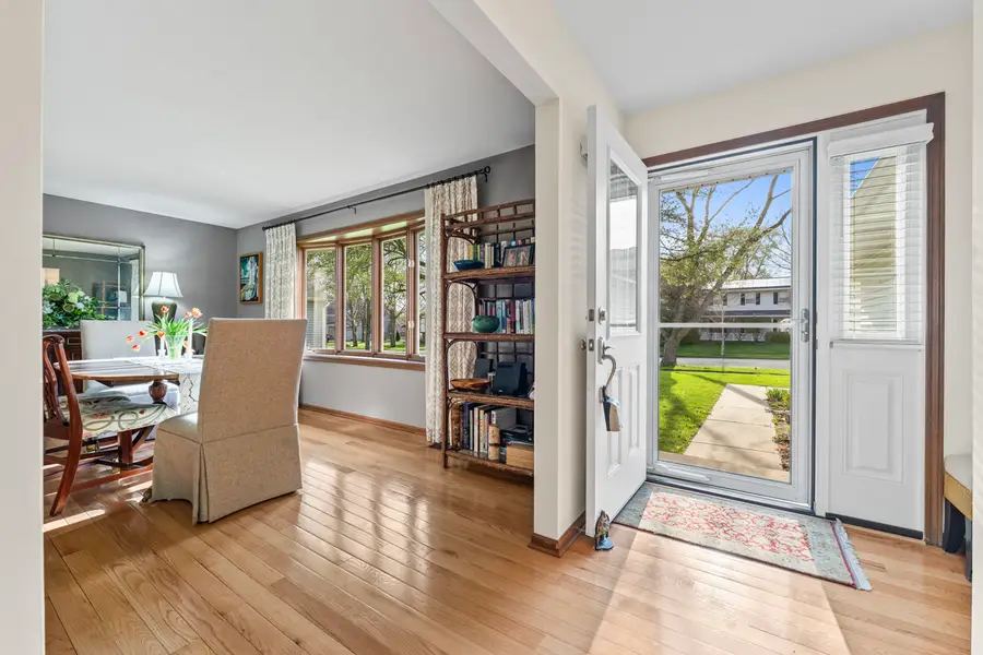 815 Carriage Drive, Algonquin, IL 60102 - #3