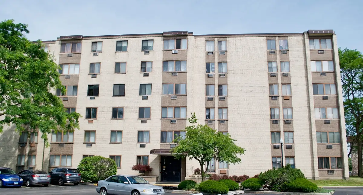 9720 S Pulaski Road #306, Oak Lawn, IL 60453 - #1