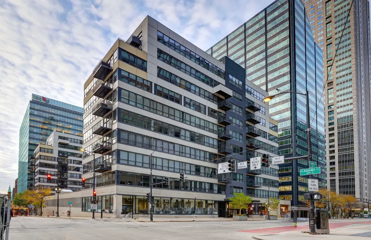 130 S Canal Street #9F, Chicago, IL 60606 - #1