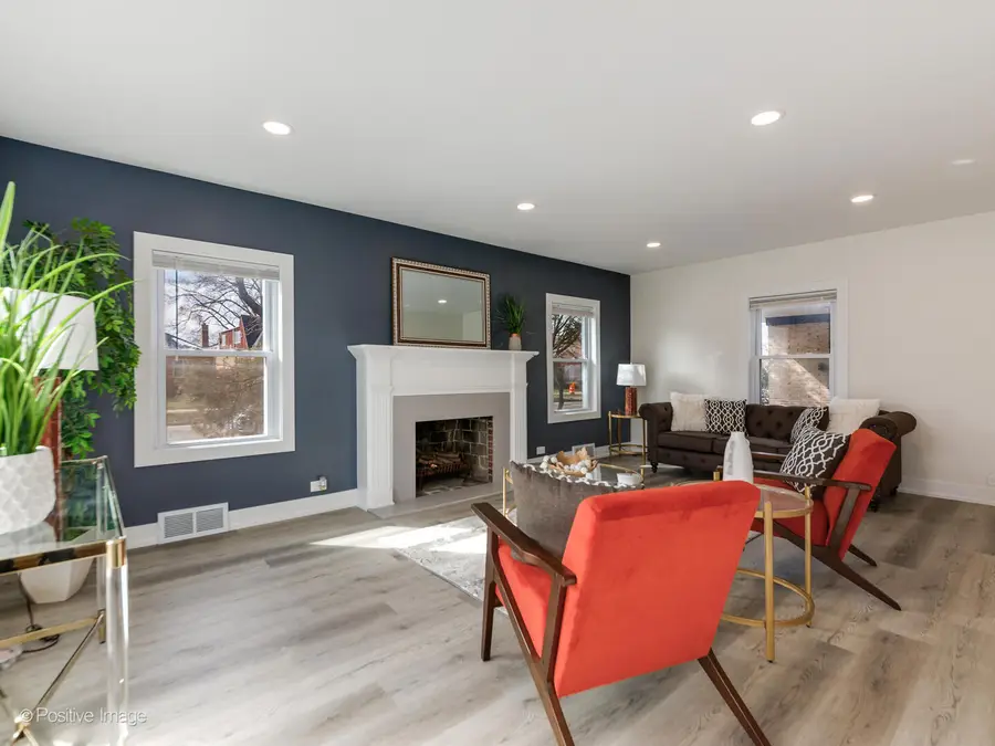 1701 N Sayre Avenue, Chicago, IL 60707 - #3