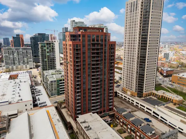 330 N Jefferson Street #1704, Chicago, IL 60661