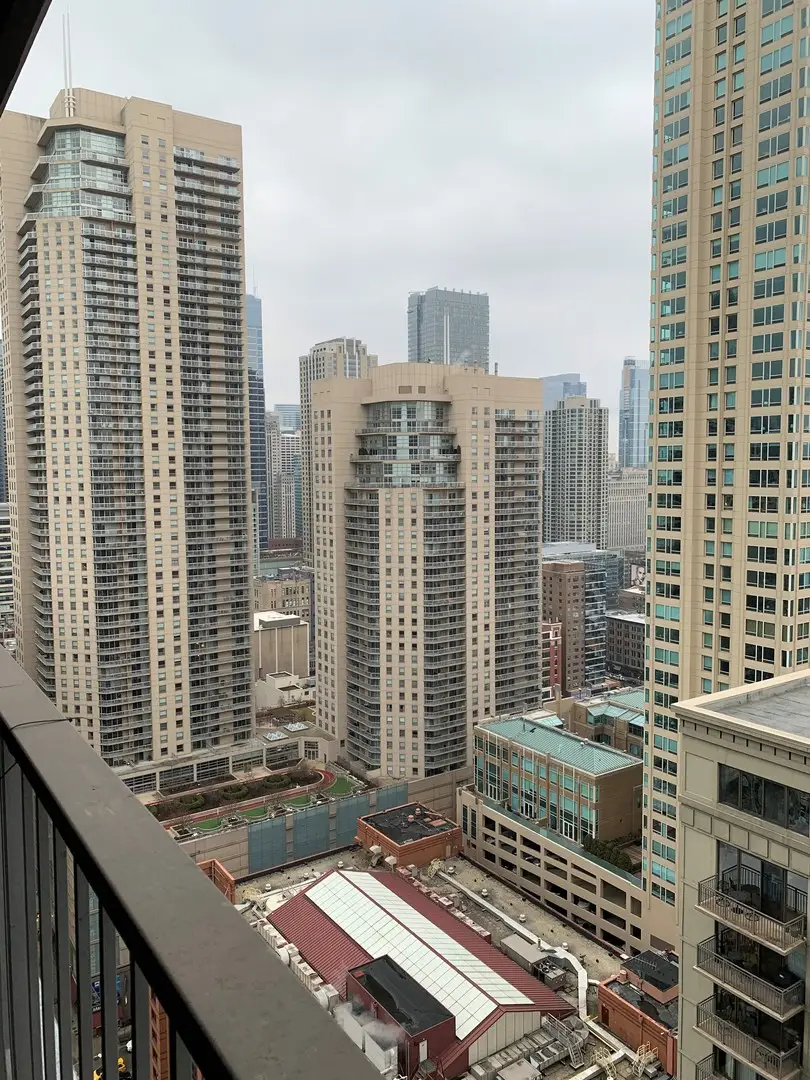 10 E Ontario Street #3307, Chicago, IL 60611 - #3