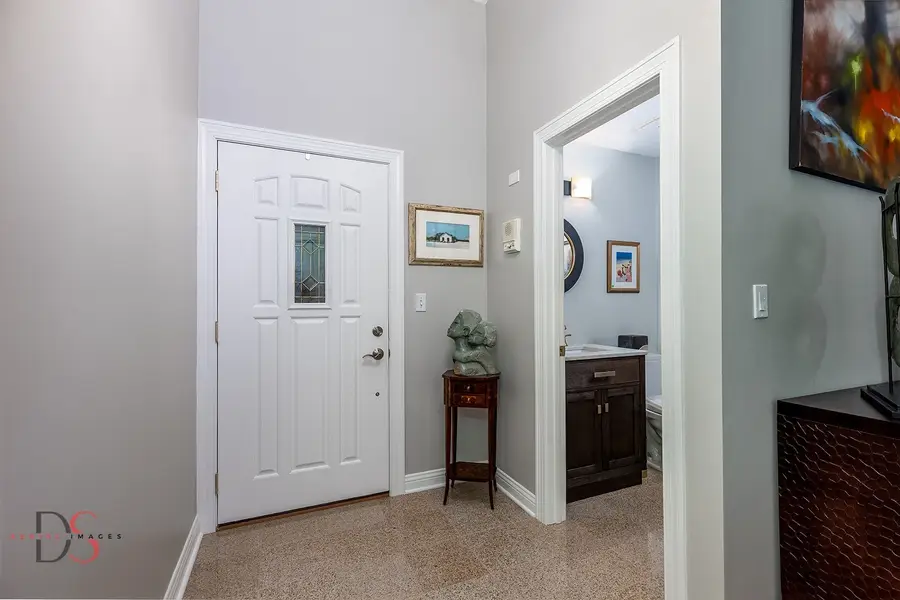 2511 Reynolds Manor Drive #2511, Ottawa, IL 61350 - #2