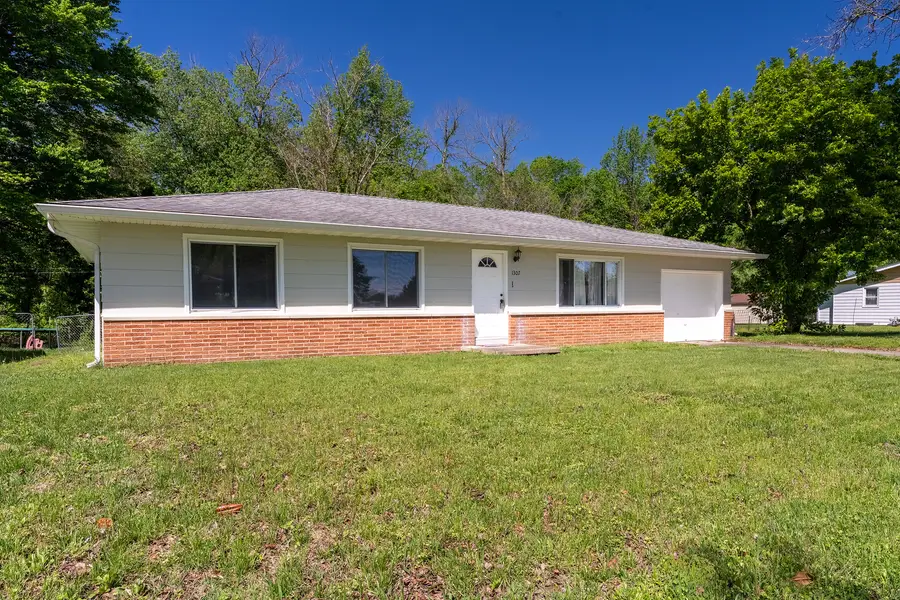 1307 N 16th Street, Murphysboro, IL 62966 - #2