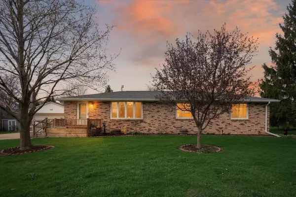 340 W Shaffer Street, Dakota, IL 61018