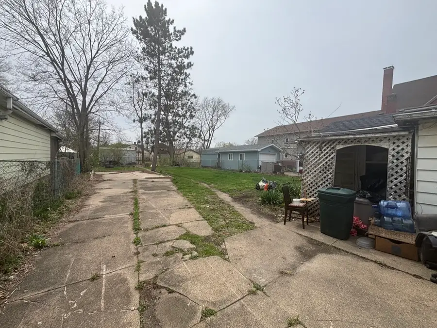 639 W Madison Street, Ottawa, IL 61350 - #3