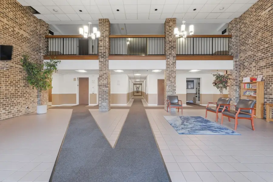 1463 Mercury Drive #115, Schaumburg, IL 60193 - #2