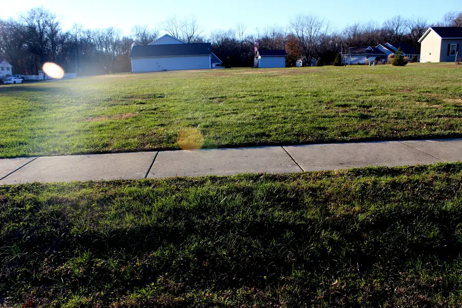 1 North Pointe Dr. N North Pointe Drive, Salem, IL 62881 - #3