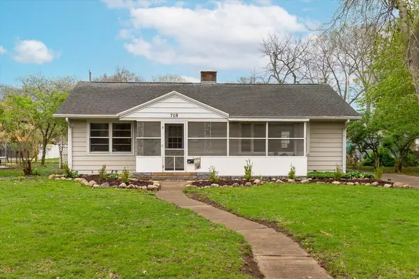 708 Market Street, Henry, IL 61537