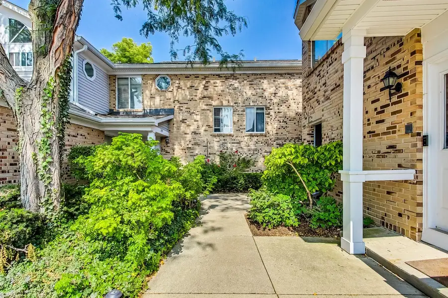 1275 Ranchview Court, Buffalo Grove, IL 60089 - #2