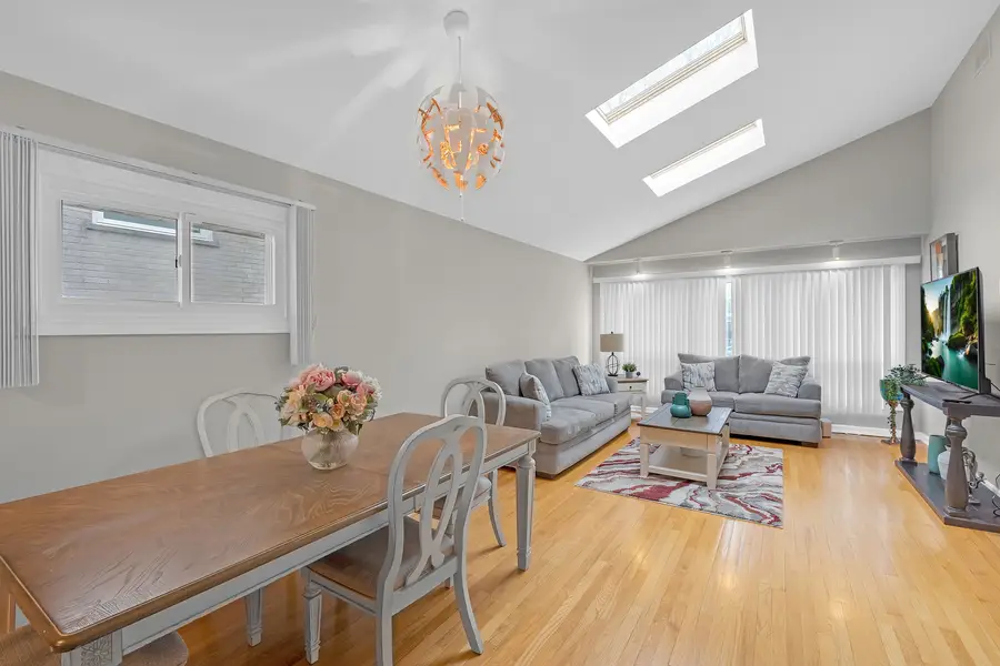 9349 Morgan Avenue, Evanston, IL 60203 - #3