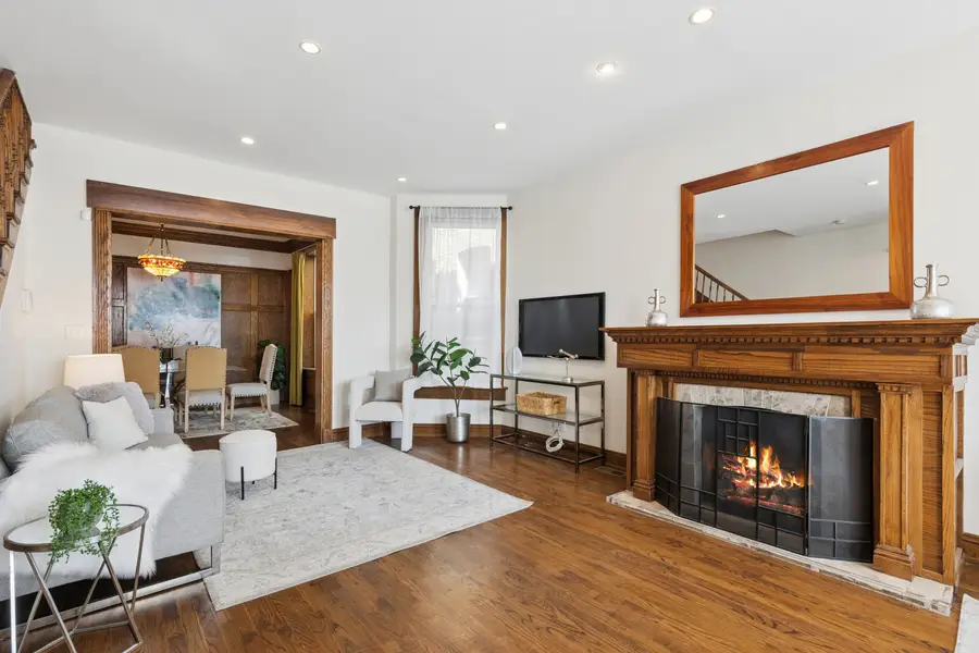 968 W Cuyler Avenue, Chicago, IL 60613 - #2