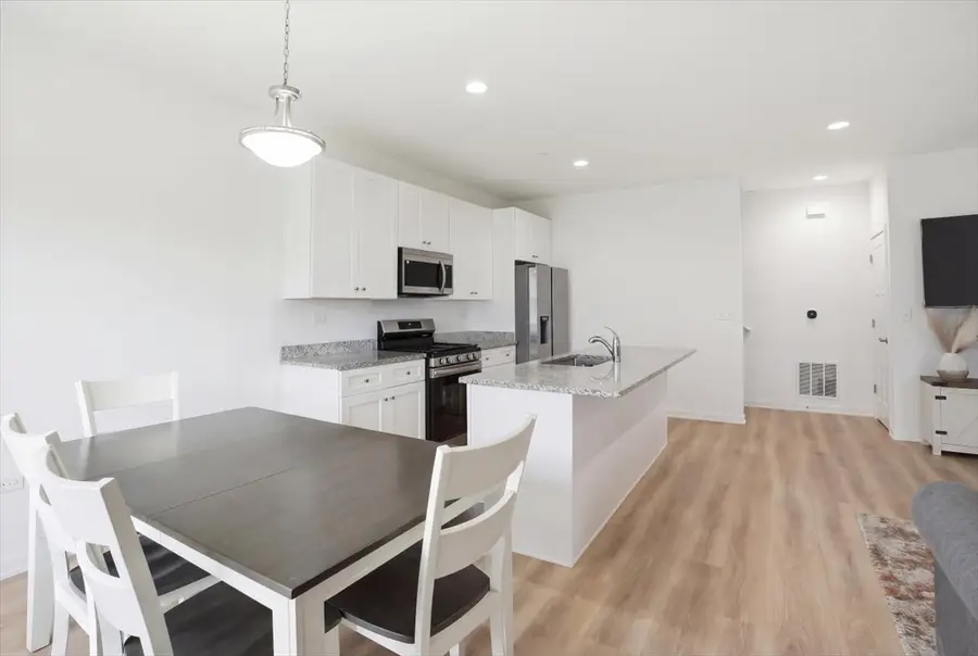 1033 Gillespie Lane, Yorkville, IL 60560 - #3