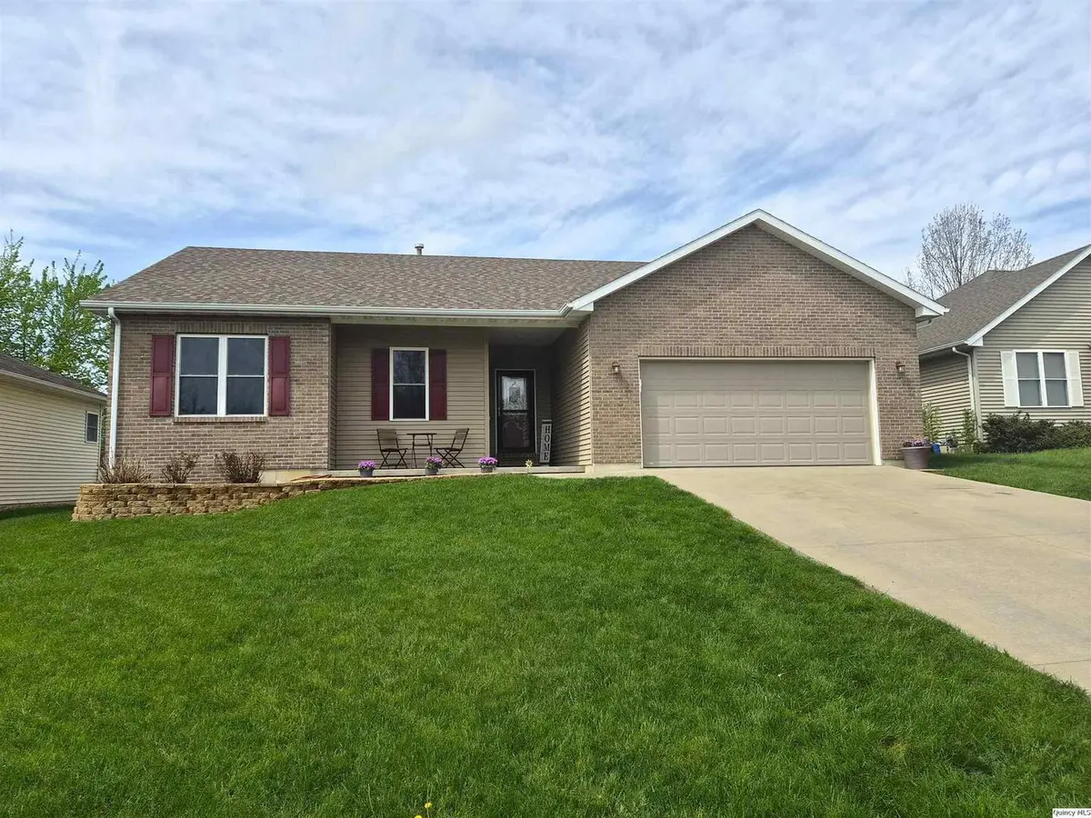 720 Brookfield Rd, Quincy, IL 62305 - #1